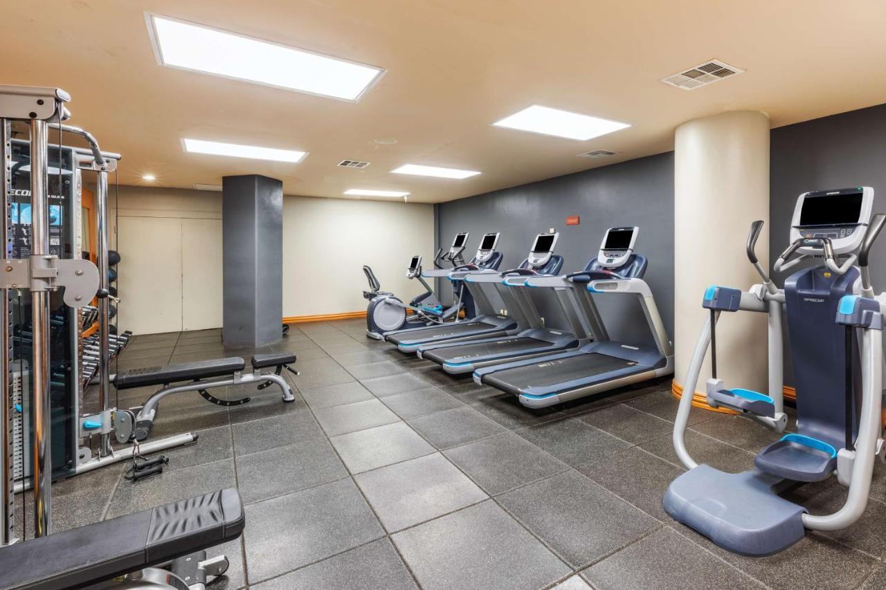 Doubletree By Hilton Tulsa At Warren Place Extérieur photo