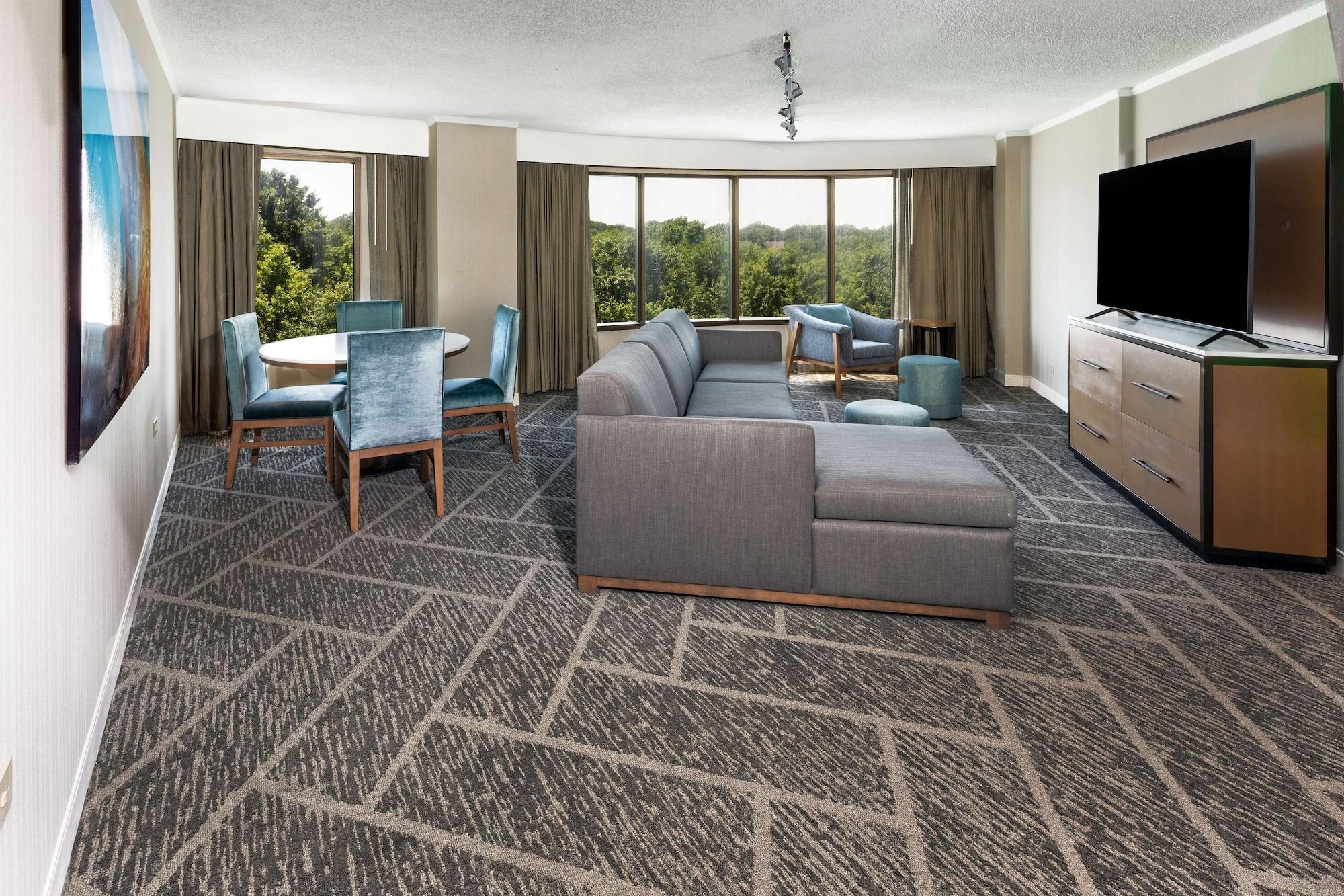 Doubletree By Hilton Tulsa At Warren Place Extérieur photo