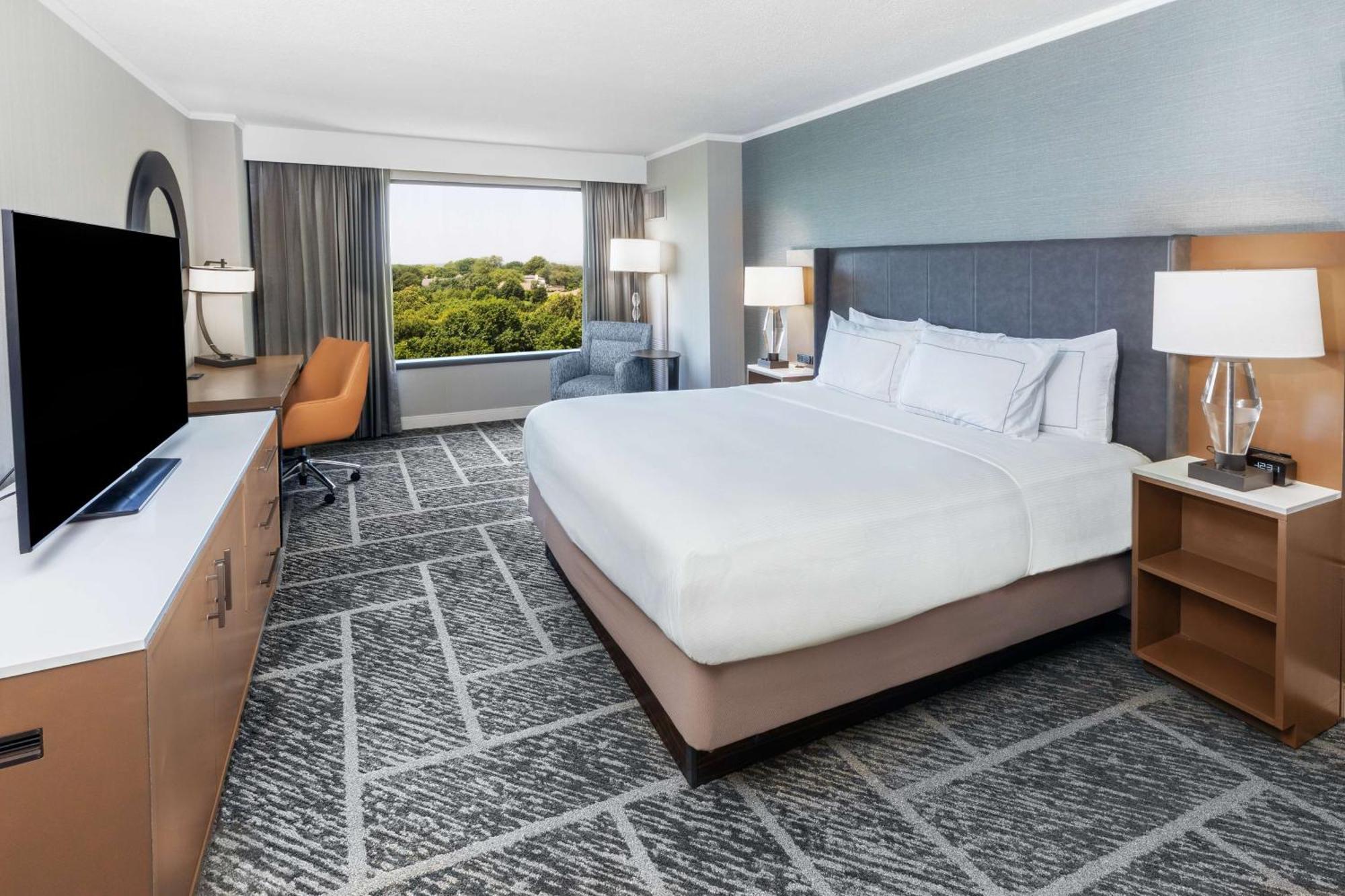 Doubletree By Hilton Tulsa At Warren Place Extérieur photo
