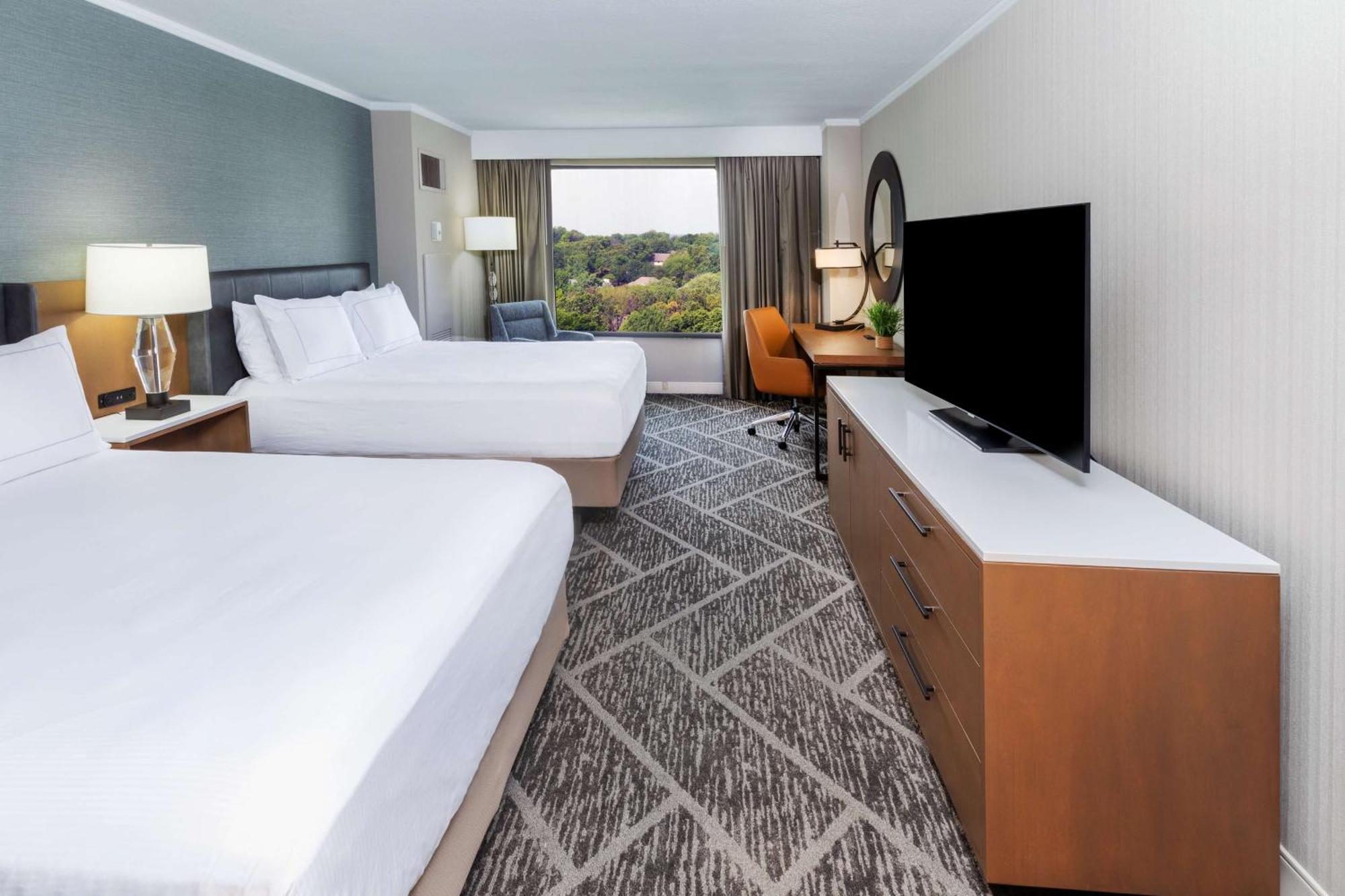 Doubletree By Hilton Tulsa At Warren Place Extérieur photo