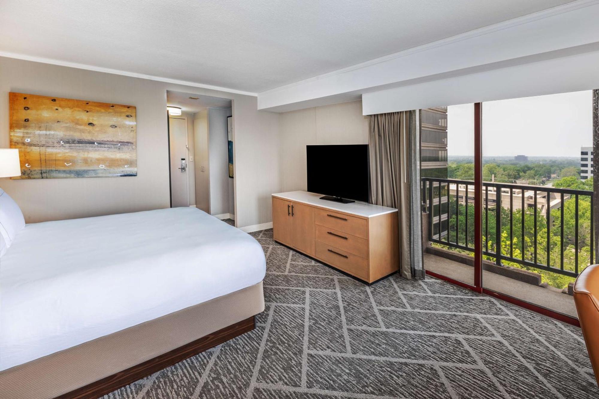 Doubletree By Hilton Tulsa At Warren Place Extérieur photo