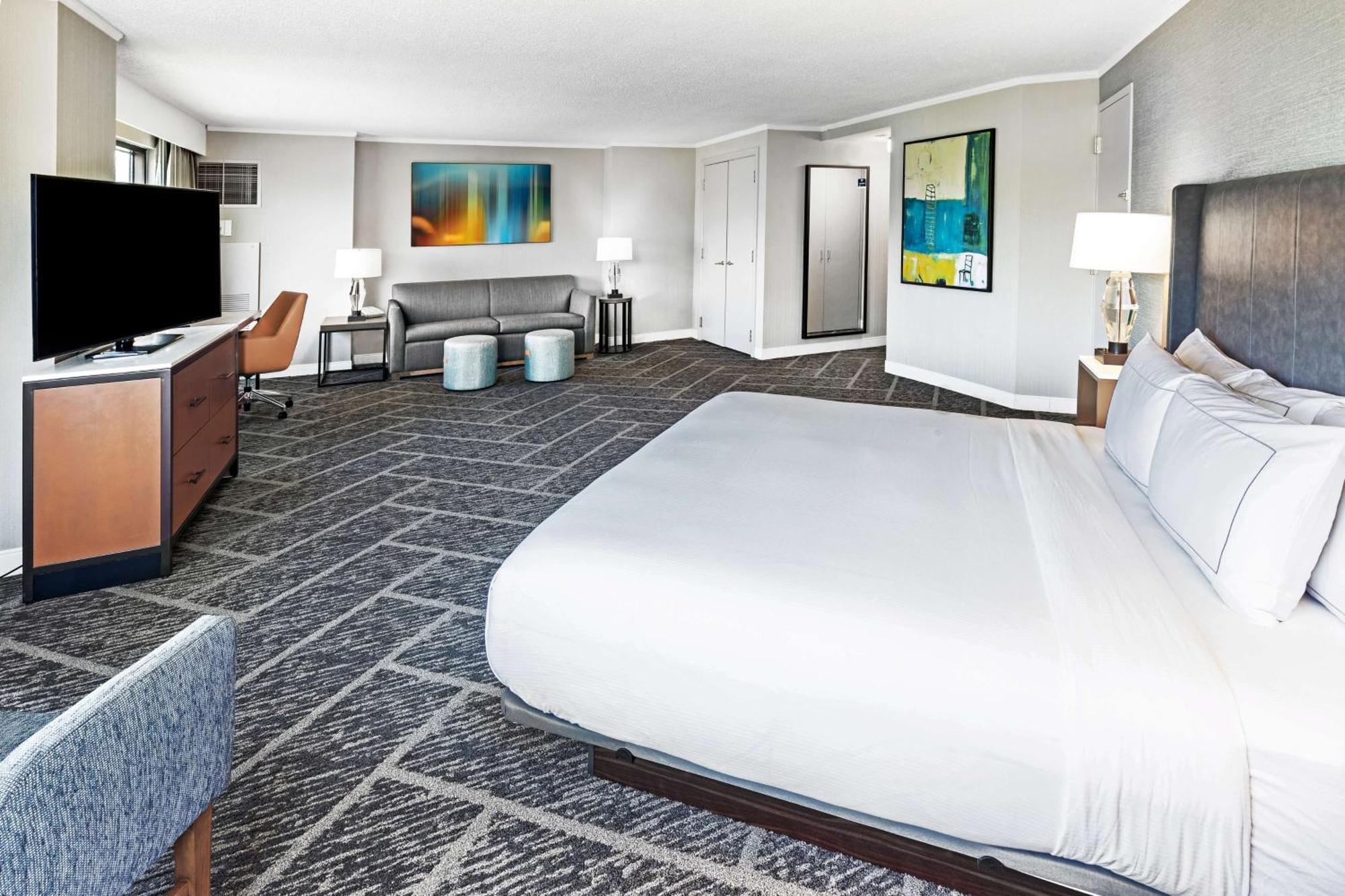 Doubletree By Hilton Tulsa At Warren Place Extérieur photo