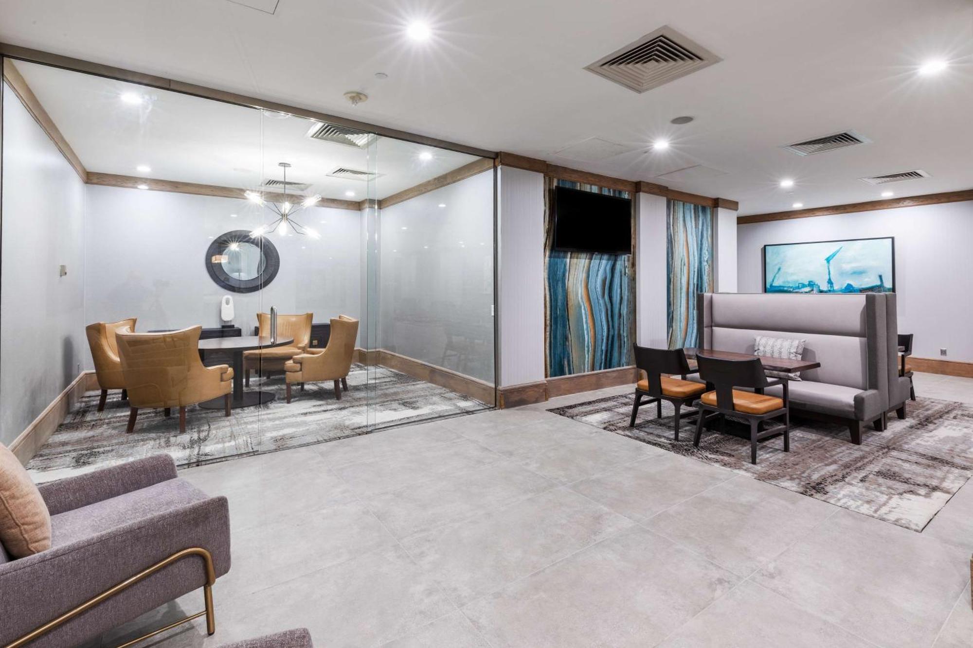 Doubletree By Hilton Tulsa At Warren Place Extérieur photo